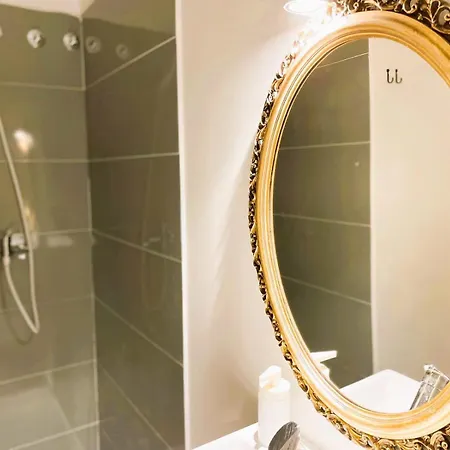 Collection Port - Boutique , Center 3*